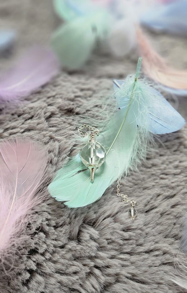 Pendule en quartz de roche naturel pour radiesthésie et clarté d’esprit